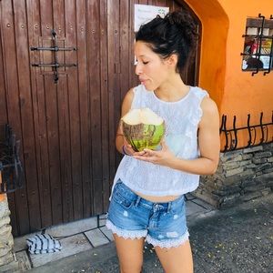 Meet your Posher, Genesys